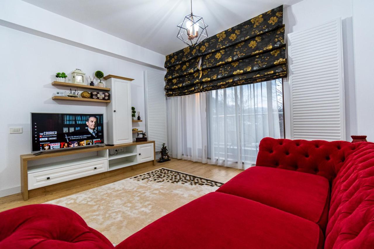Lighthouse Central Apt With Unique Views Of The Fortress, Free Parking, 5 Min By Car From The Old Town Apartment Brașov Exterior foto