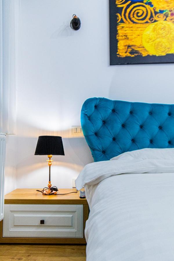 Lighthouse Central Apt With Unique Views Of The Fortress, Free Parking, 5 Min By Car From The Old Town Apartment Brașov Exterior foto